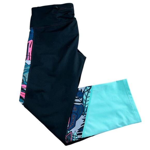 Women's GapFit Black Crop Athletic Leggings Sz Medium Thick Fitted 23" Inseam - Picture 6 of 6